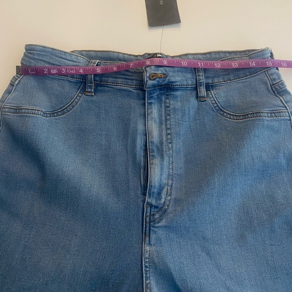 Fashion Nova Jeans (Stretchy) - Picture 5 of 6